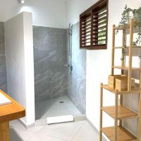 Large and modern downstairs bathroom