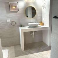 Modern master bedroom bath with shower